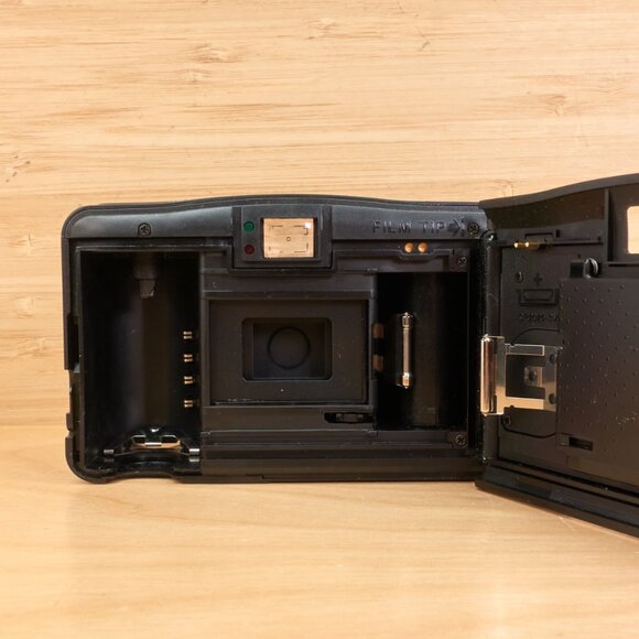 Samsung AF-Slim R 35mm Point & Shoot Film Camera / Tested & Working - Picture 8 of 9